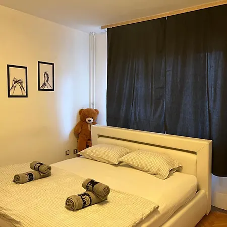 Istanbul 2 Apartment *