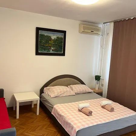 Apartment Istanbul 2 *