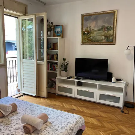 Istanbul 2 Apartamento Belgrado